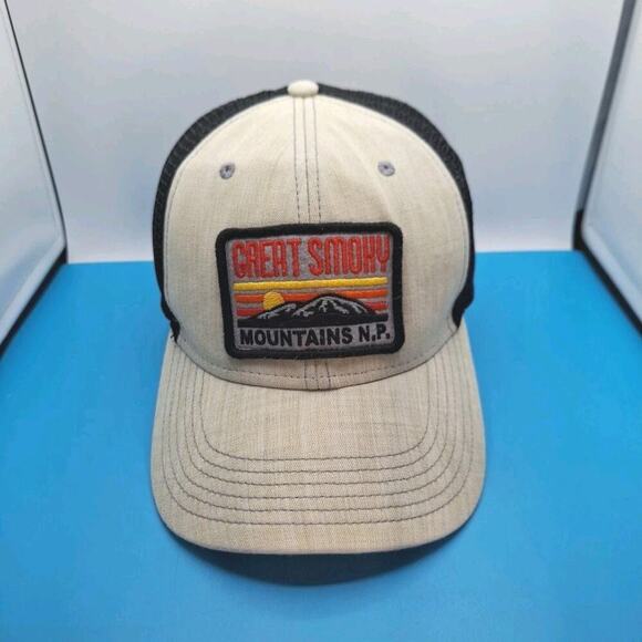 Great Smoky Mountains N.P Patch Trucker Snapback Hat Cap - Picture 1 of 7